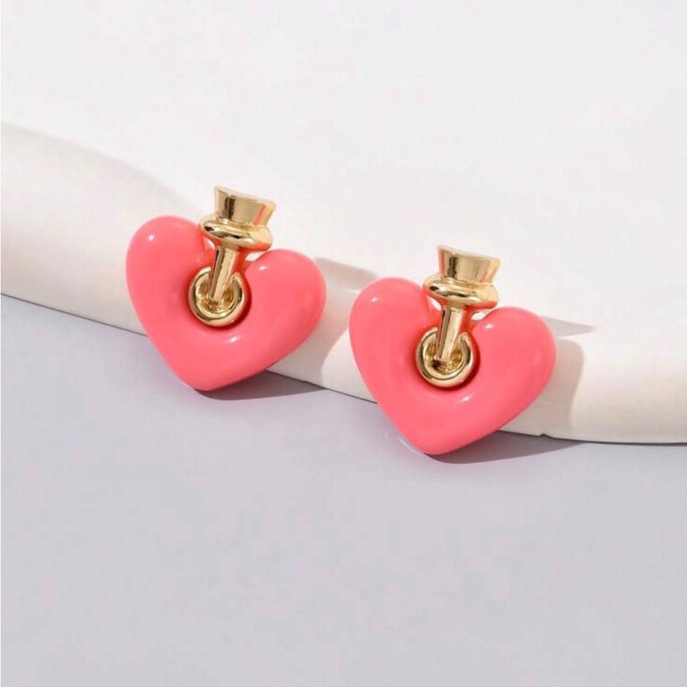 Rosy Heart Pink Palace Regal Royal Princess Victorian Feminine Romance Gold Stud